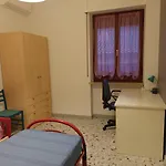 Hello Friends בית הארחה צ'יביטאנובה מארקה